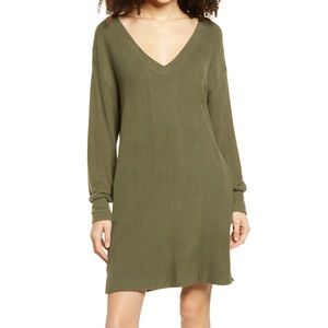NWT Socialite Double-V Long Sleeve Knit Dress in Olive Green